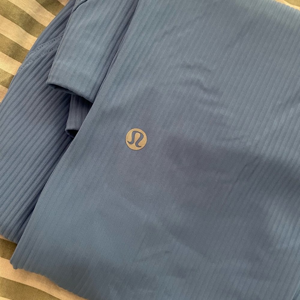 Lululemon ribbed leggings (EUC)